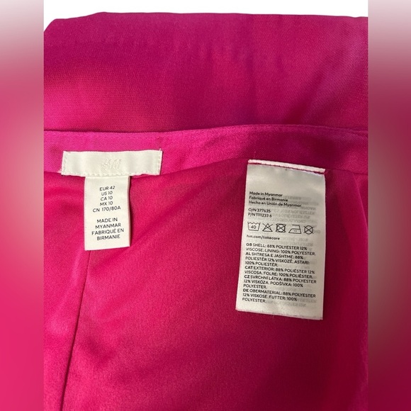 H&M pink mini satin skirt with built in shorts - Picture 6 of 9